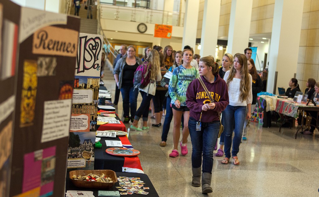 Students surveyed study abroad opportunities at the Global Learning Expo Sept. 17th. Photo by Chase Body.