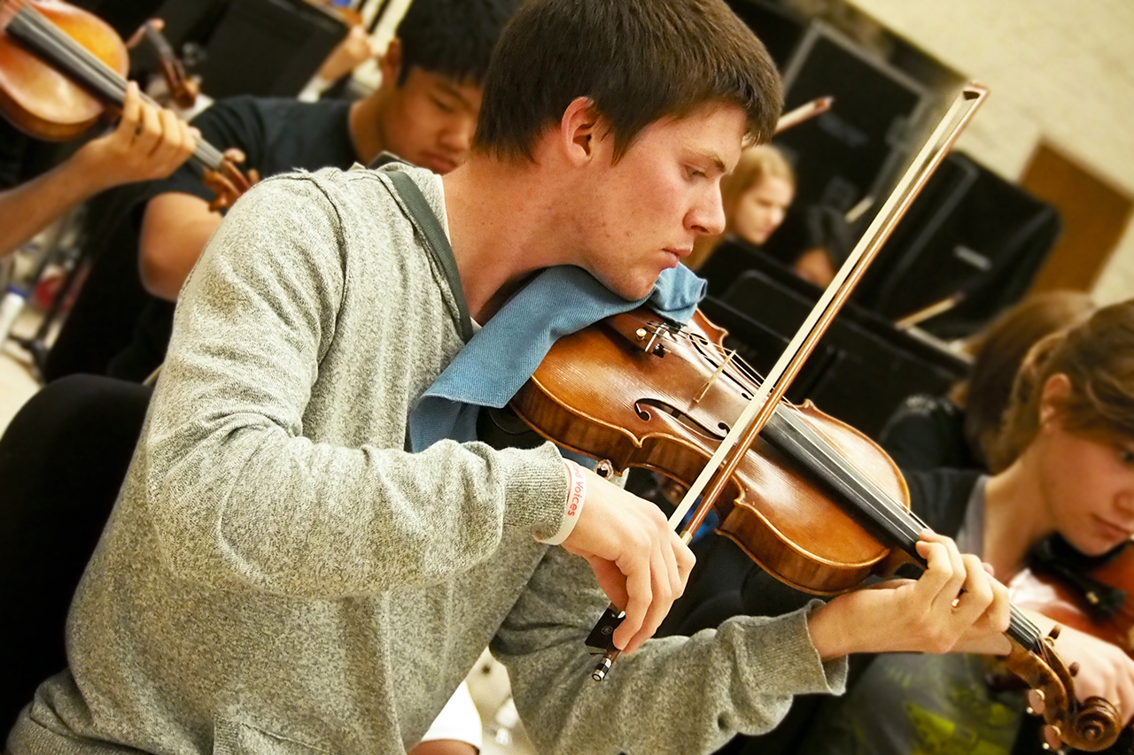 Freshman concertmaster practices